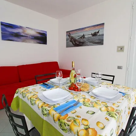 Sunset Fronte Spiaggia Apart-hotel 3*